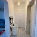 Merkezde Denize 50 Adim A Bodrum