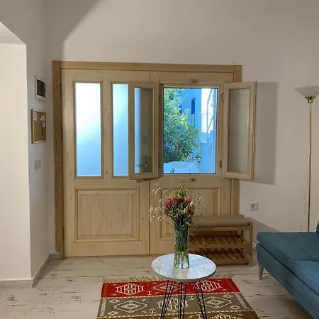 Merkezde Denize 50 Adım A