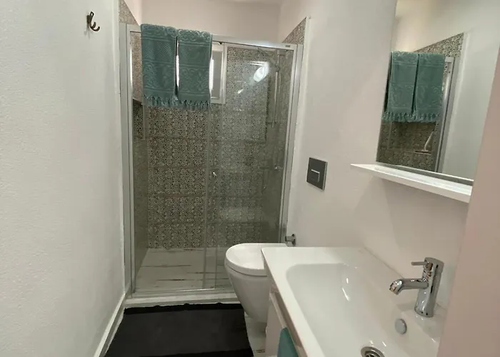 Merkezde Denize 50 Adim A *