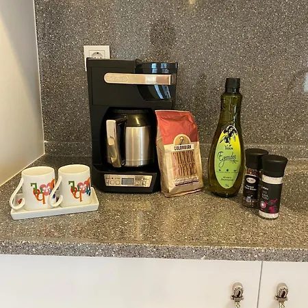 Merkezde Denize 50 Adim A Apartmán *